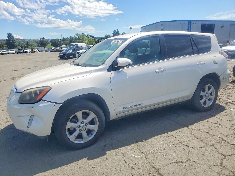 2013 TOYOTA RAV4