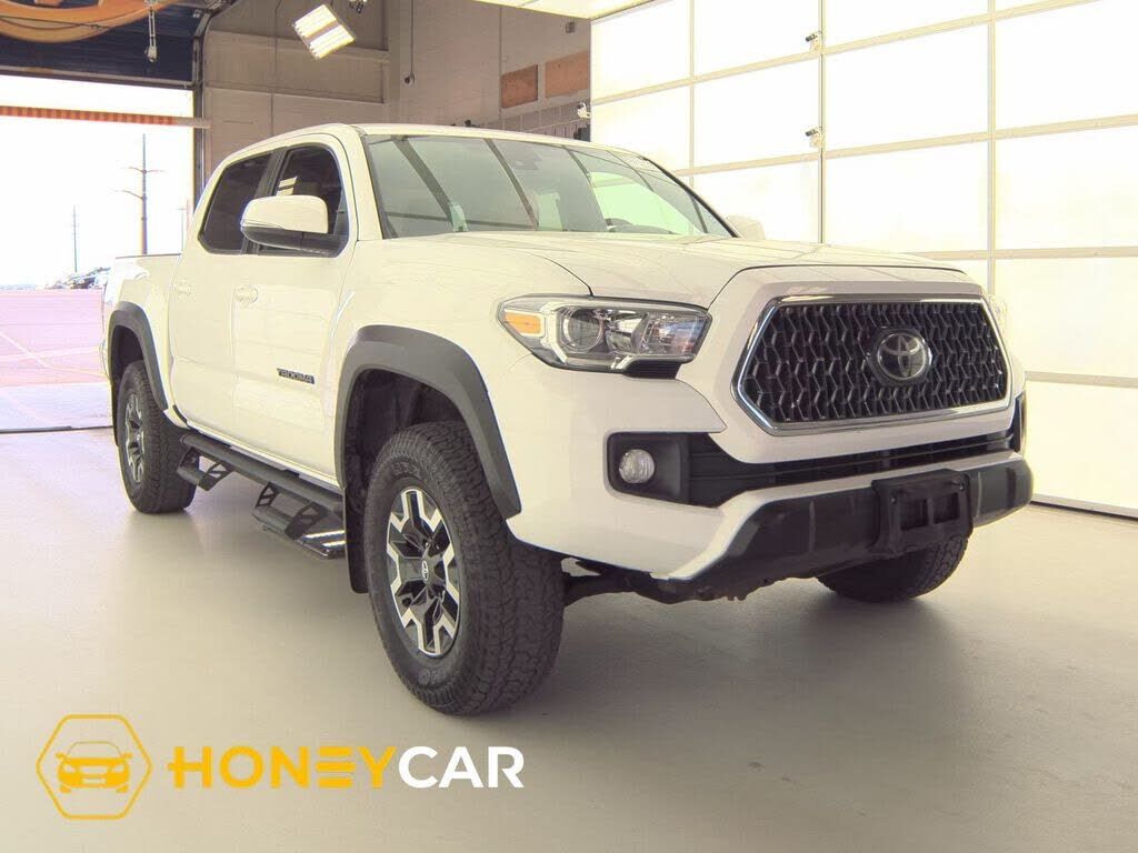 2019 TOYOTA Tacoma