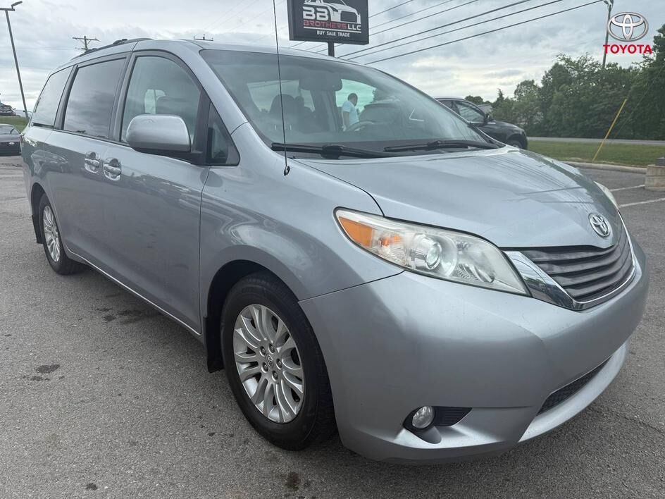 2011 Toyota Sienna