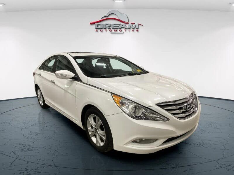 2011 HYUNDAI Sonata
