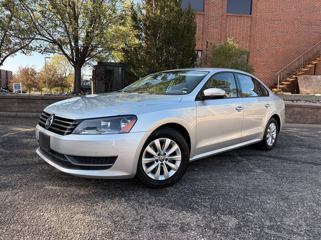 2014 VOLKSWAGEN Passat
