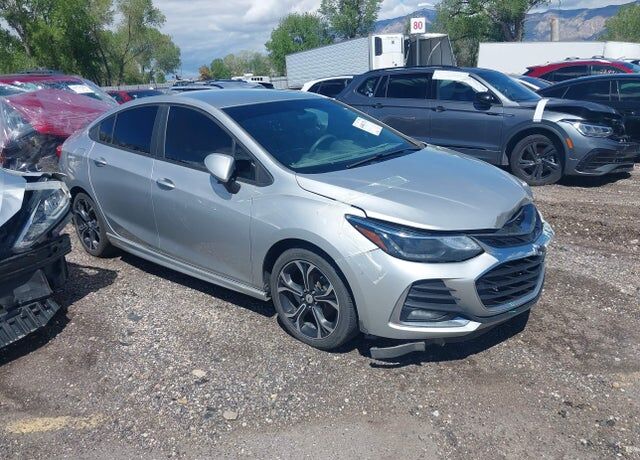 2019 CHEVROLET Cruze