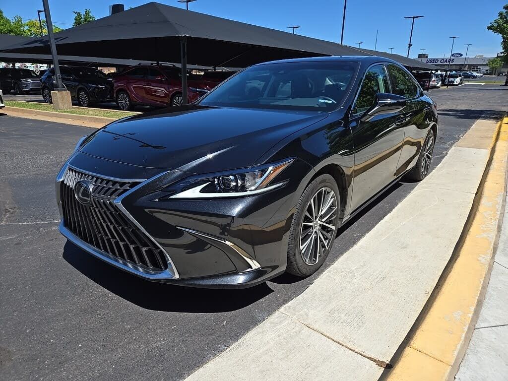 2023 LEXUS ES