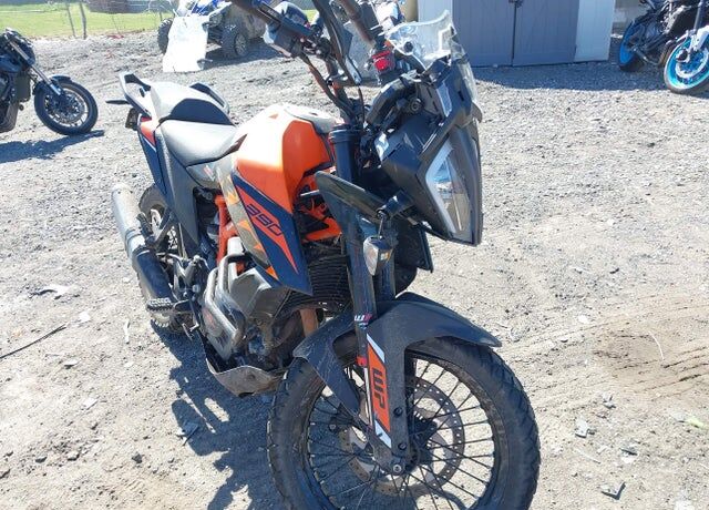 2024 KTM Adventure