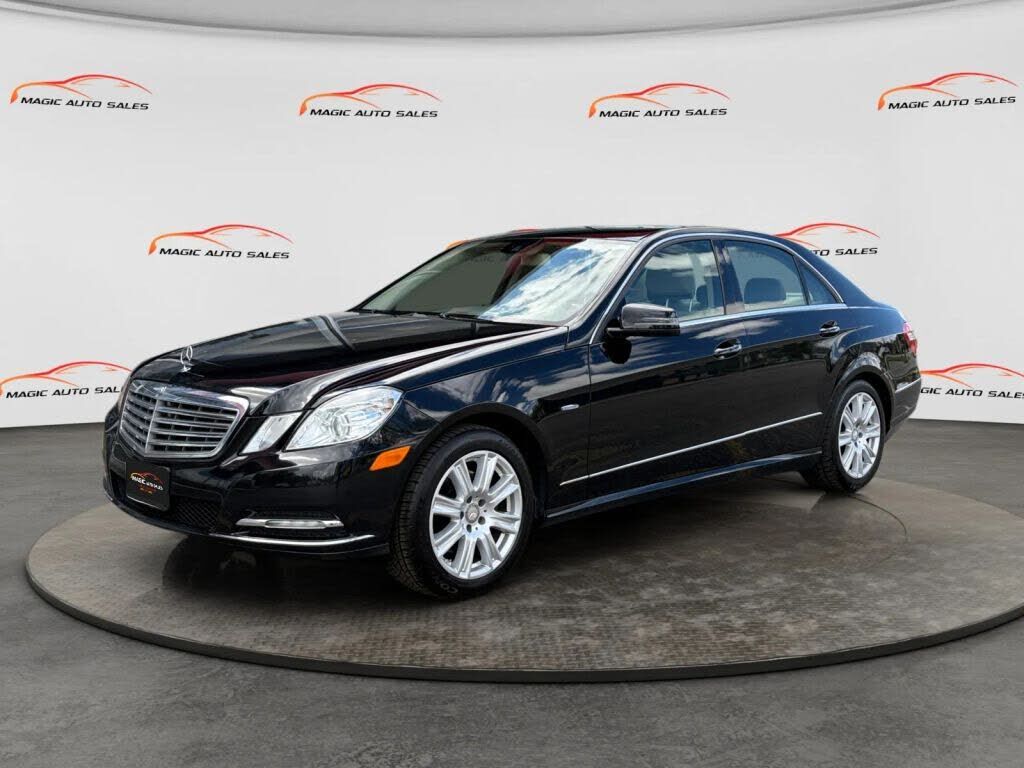 2012 MERCEDES-BENZ E-Class