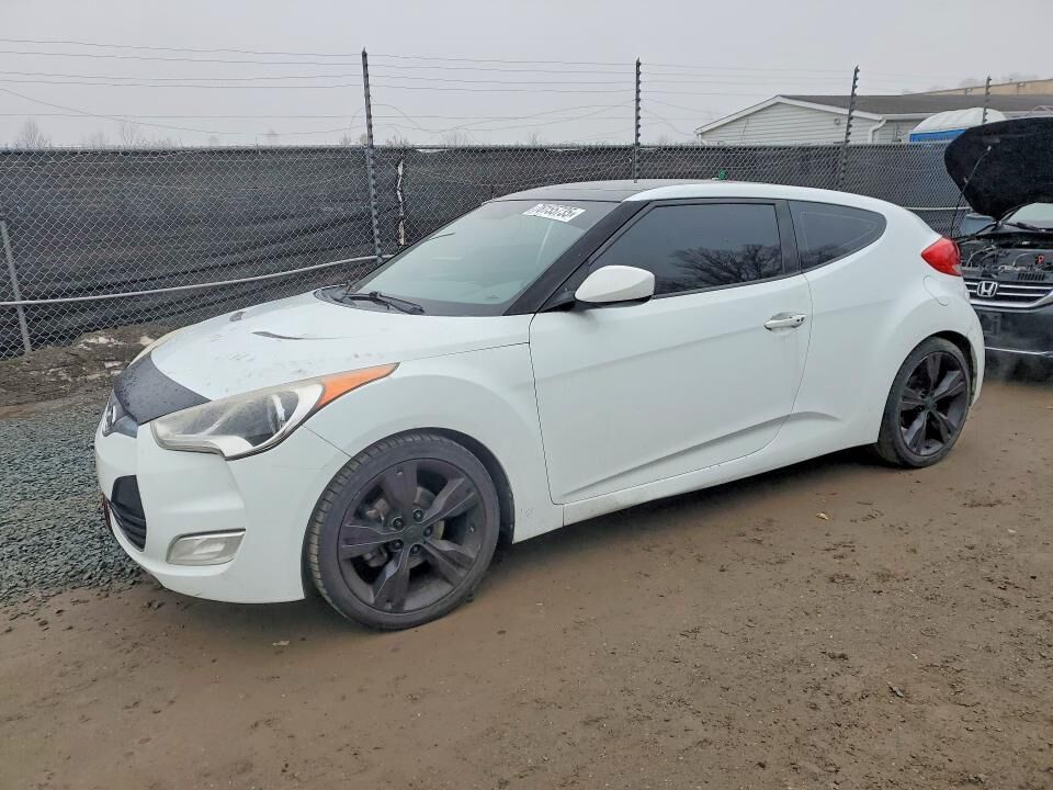 2013 HYUNDAI Veloster