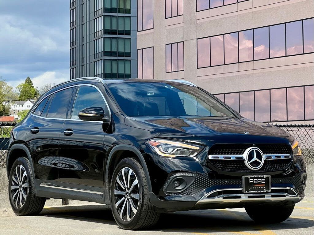 2023 MERCEDES-BENZ GLA-Class
