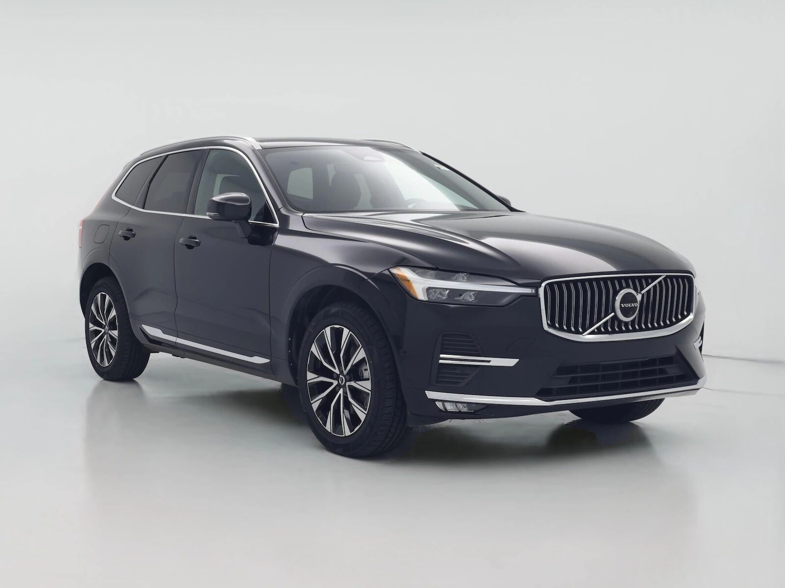 2023 VOLVO XC60
