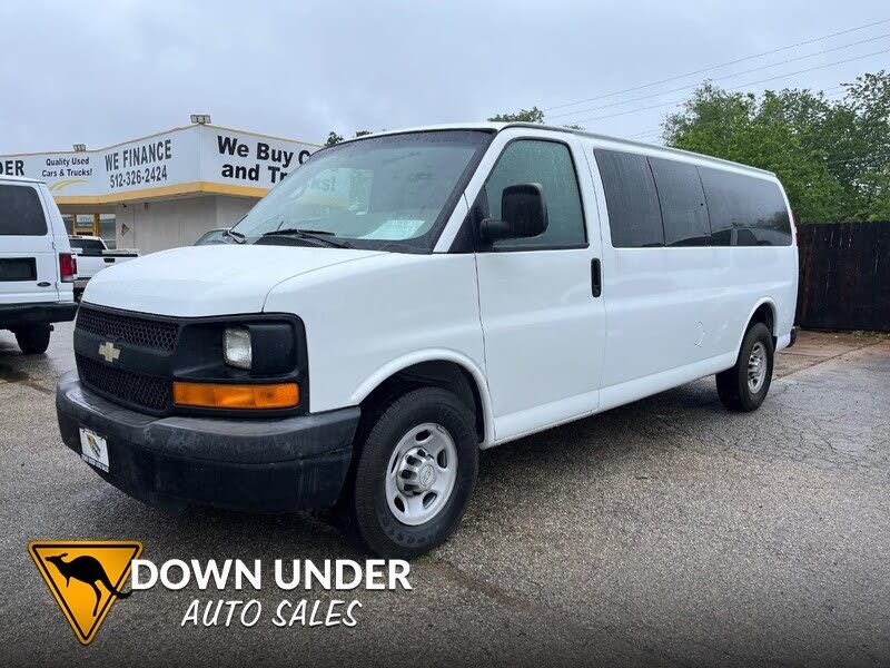 2011 CHEVROLET Express