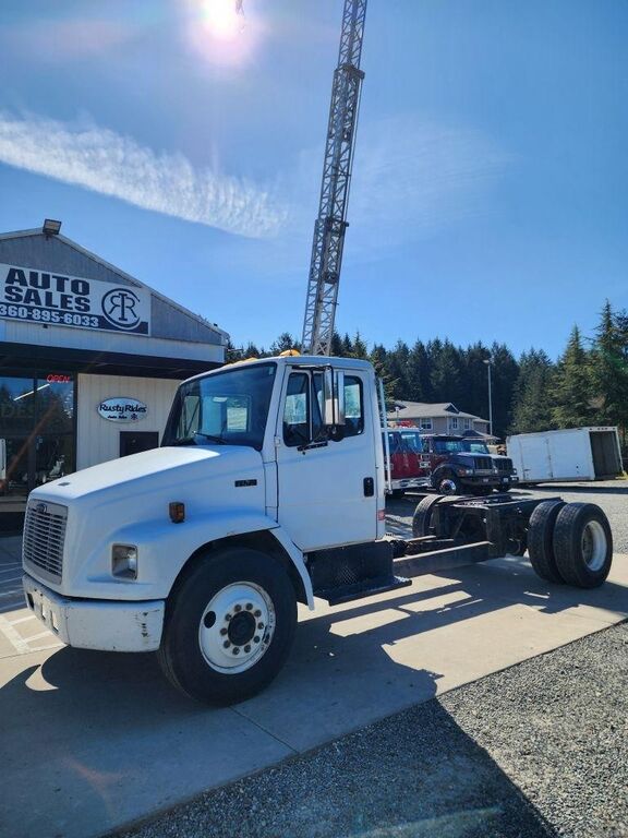 1999 FREIGHTLINER FL70