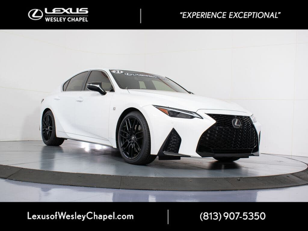 2021 LEXUS IS