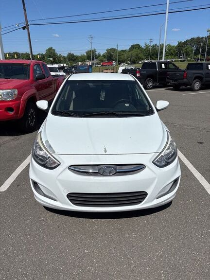 2016 HYUNDAI Accent