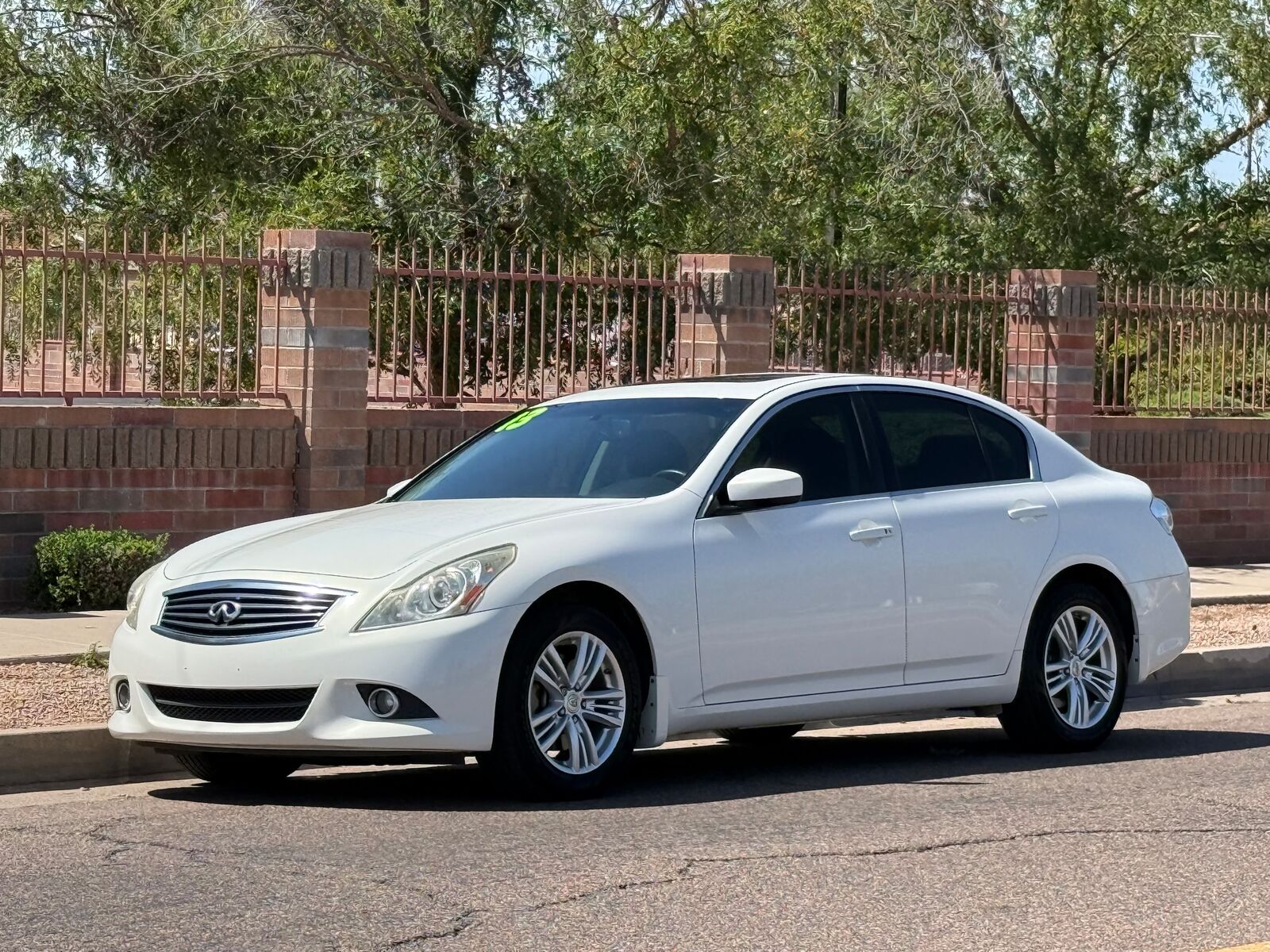 2013 INFINITI G37