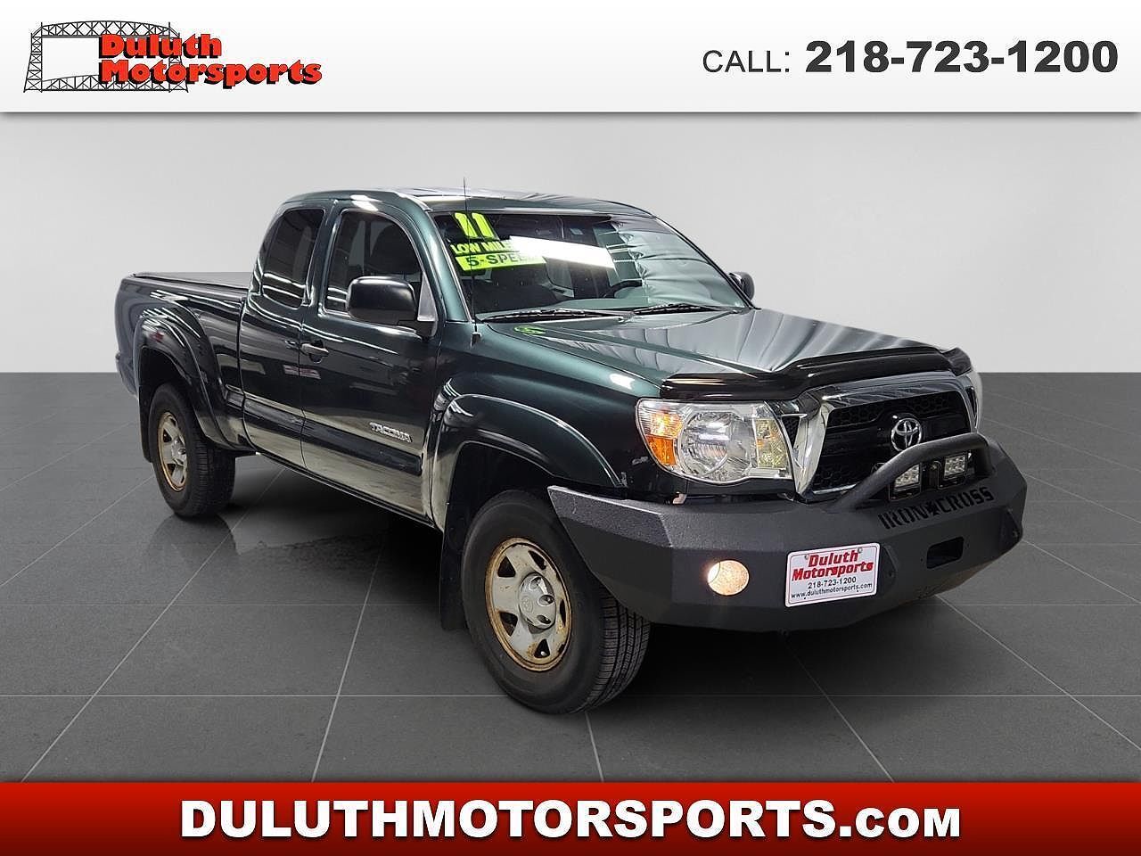 2011 TOYOTA Tacoma