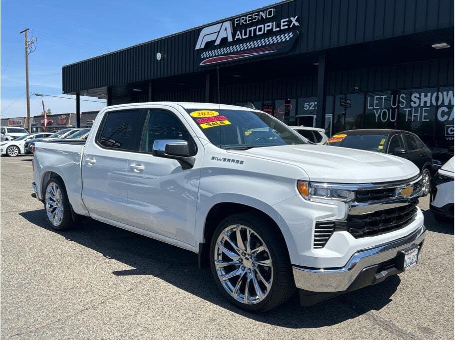 2025 CHEVROLET Silverado