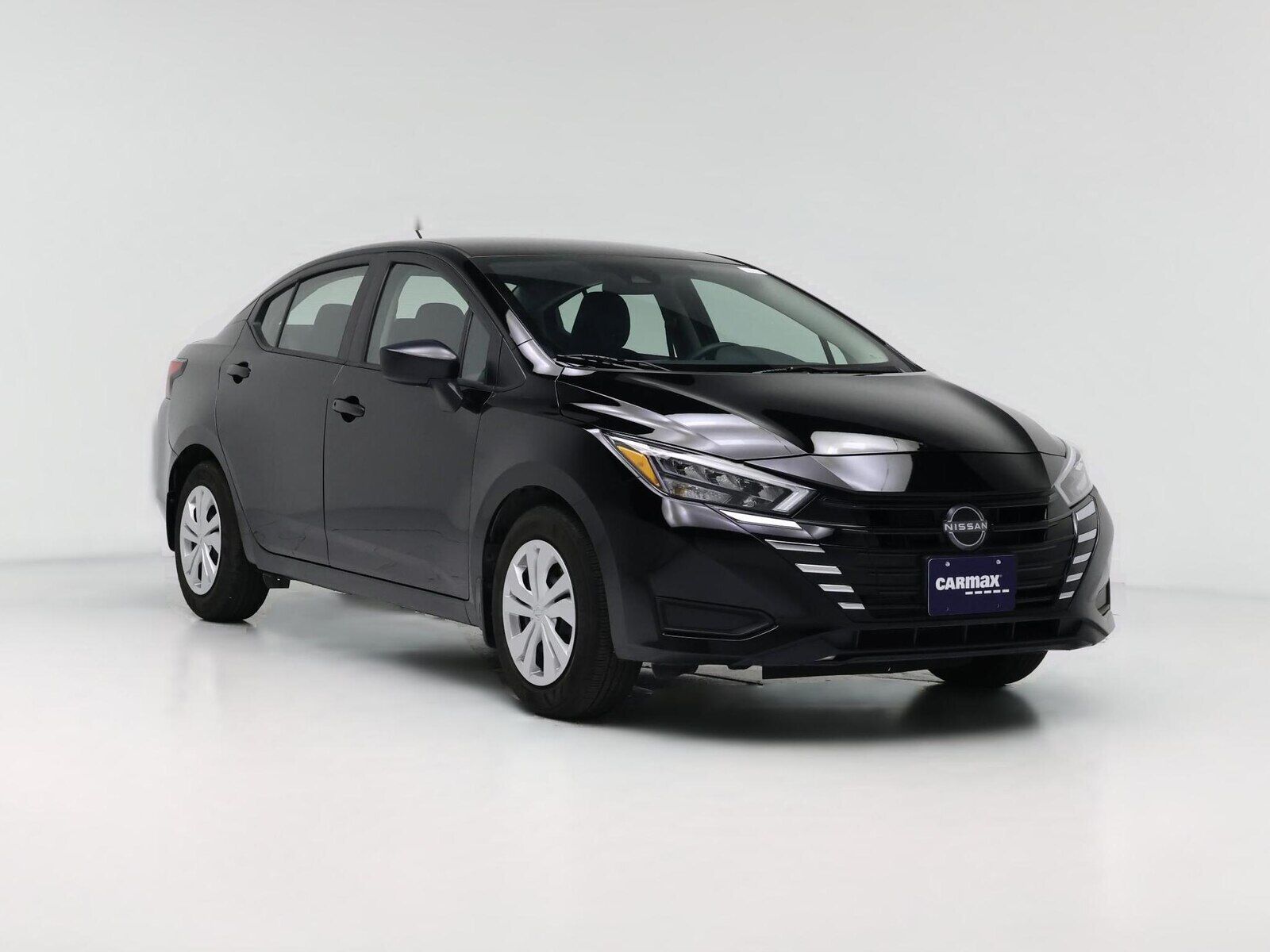 2025 NISSAN Versa