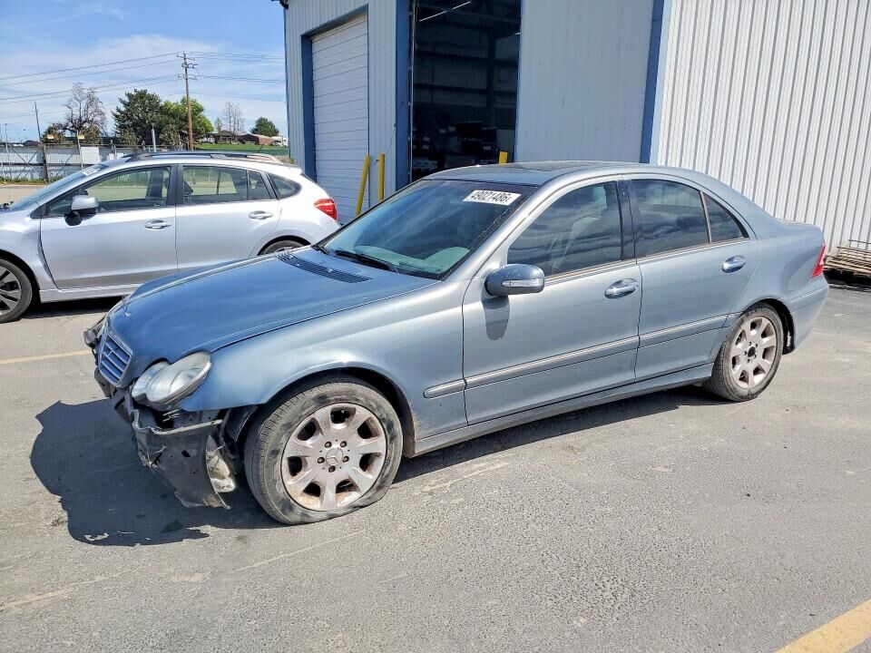 2005 MERCEDES-BENZ C-Class