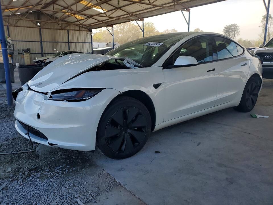2025 TESLA Model 3