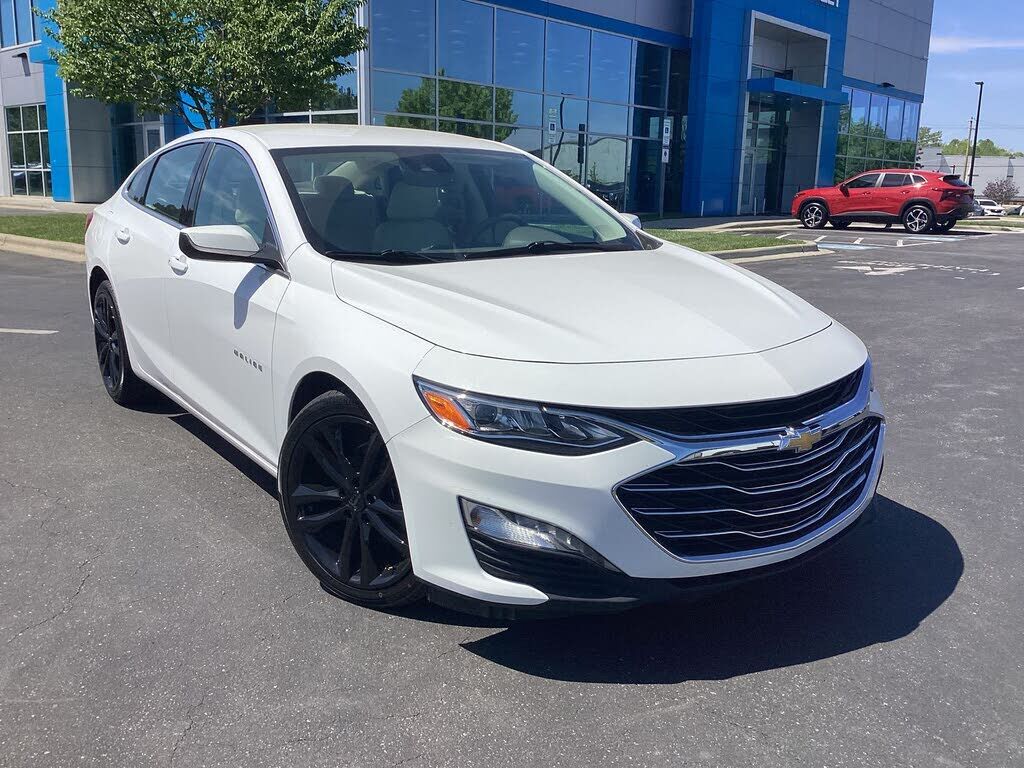 2024 CHEVROLET Malibu