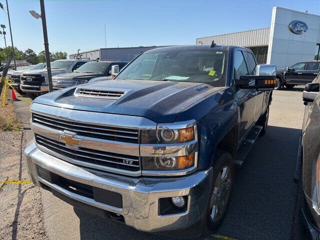 2017 CHEVROLET Silverado