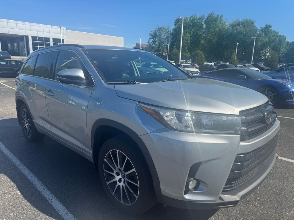 2018 TOYOTA Highlander