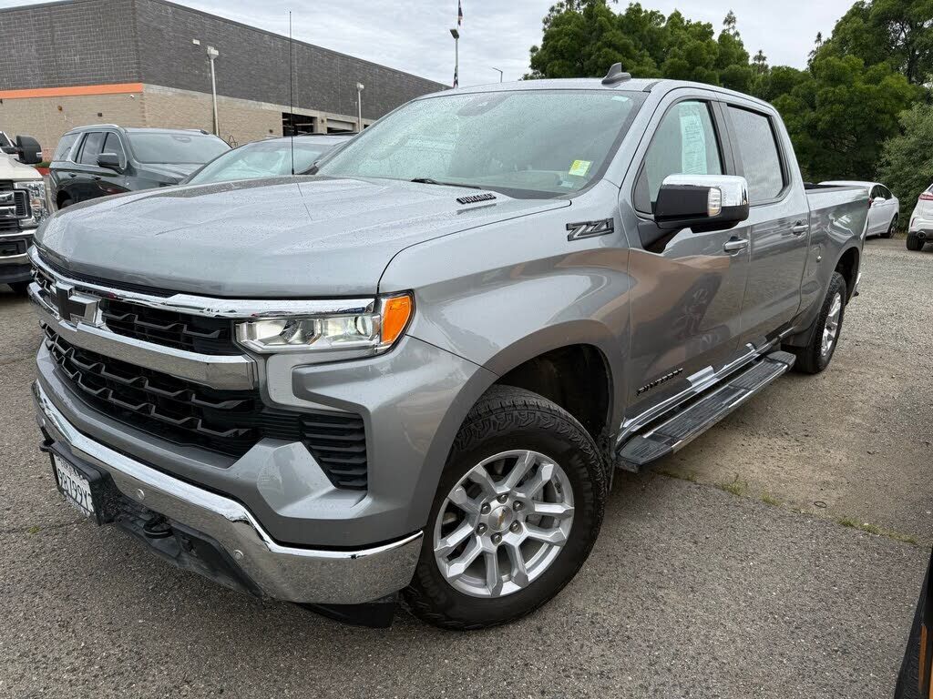 2024 CHEVROLET Silverado