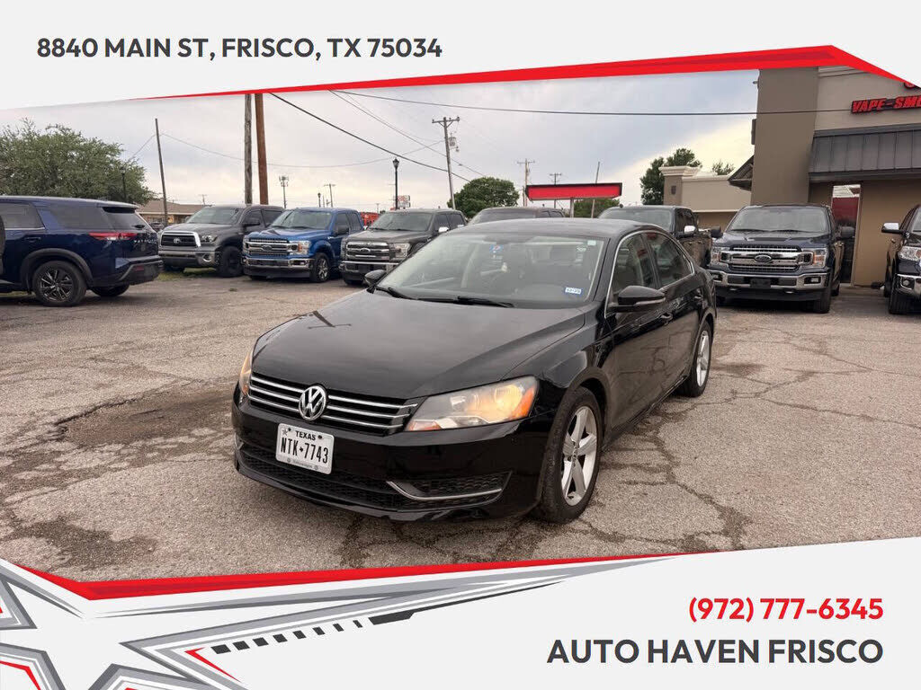 2012 VOLKSWAGEN Passat