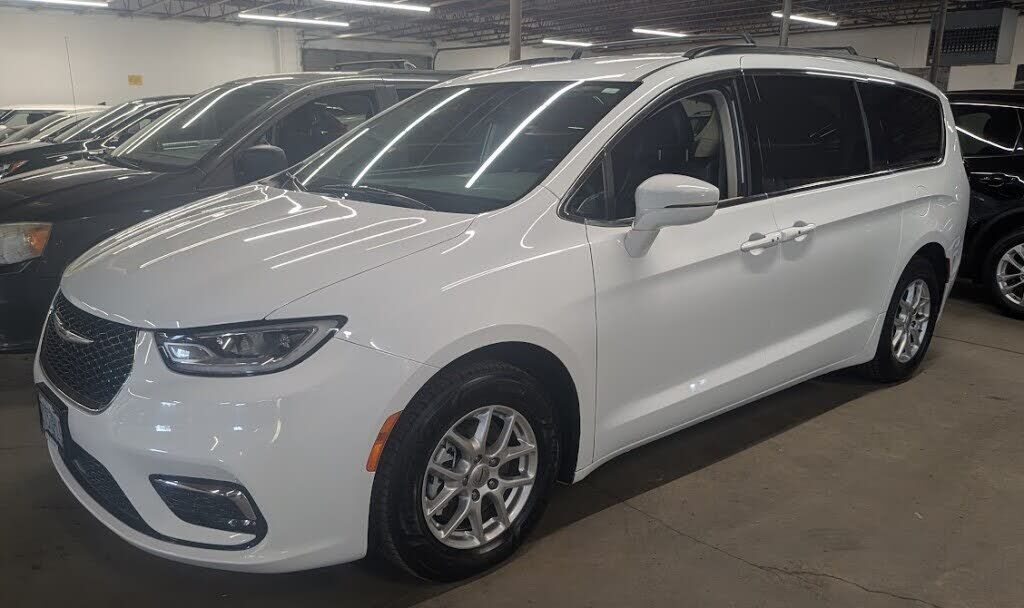 2022 CHRYSLER Pacifica