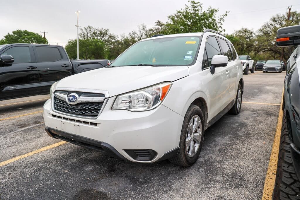 2016 SUBARU Forester