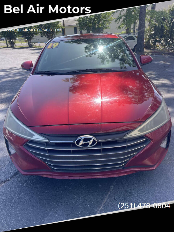 2019 HYUNDAI Elantra