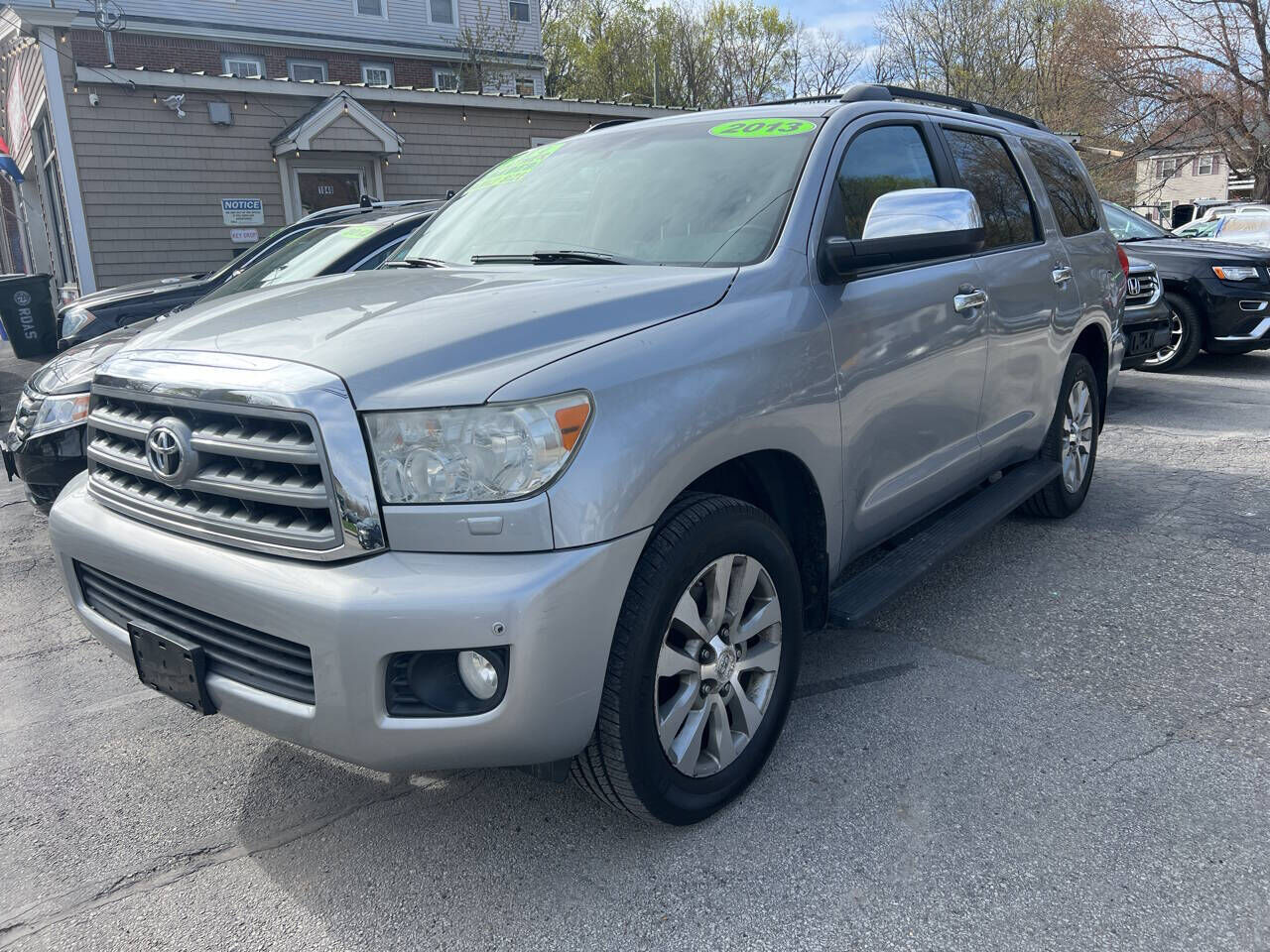 2013 TOYOTA Sequoia