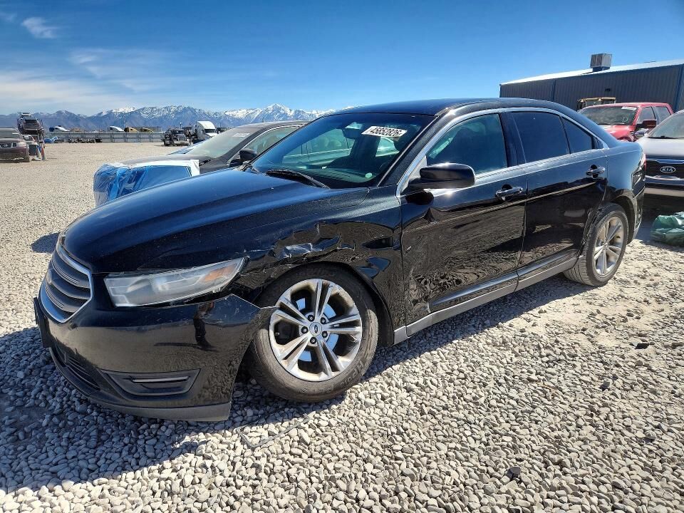 2013 FORD Taurus