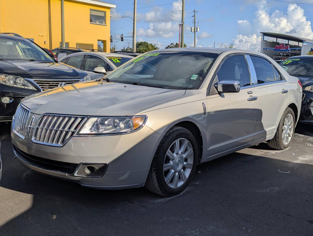 2010 LINCOLN MKZ