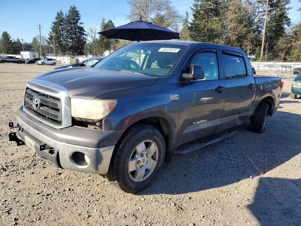 2011 TOYOTA Tundra