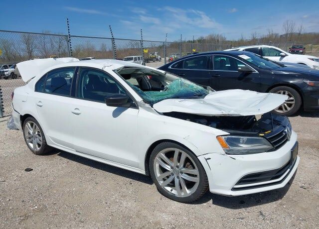2016 VOLKSWAGEN Jetta