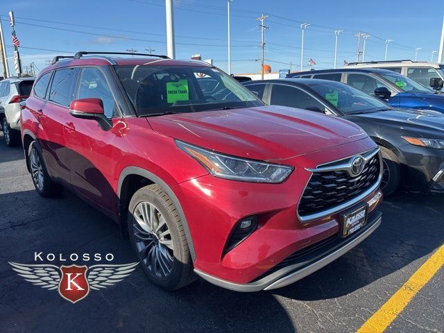 2021 TOYOTA Highlander