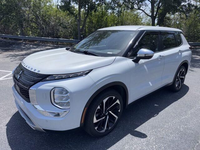 2022 MITSUBISHI Outlander