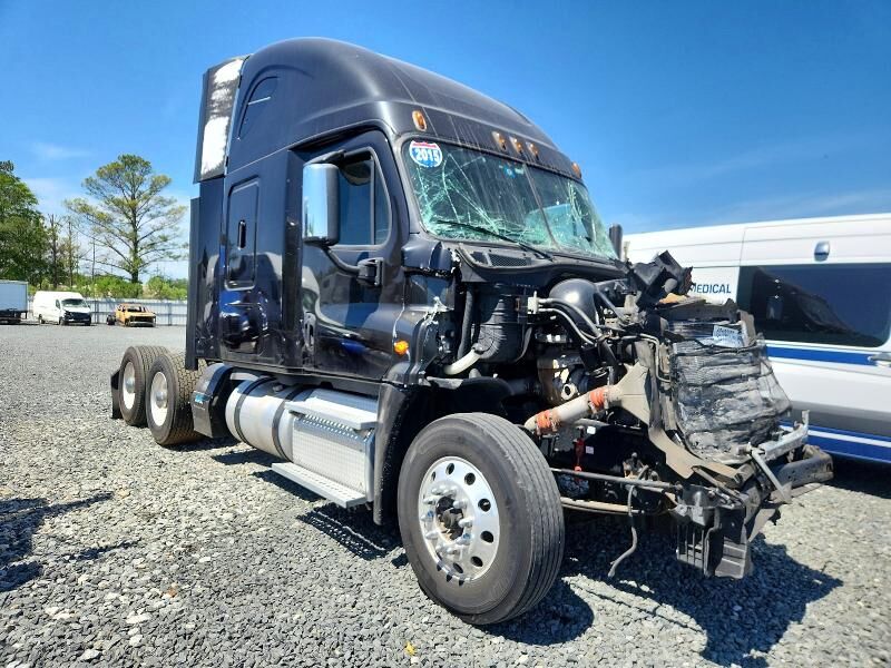 2015 FREIGHTLINER Cascadia