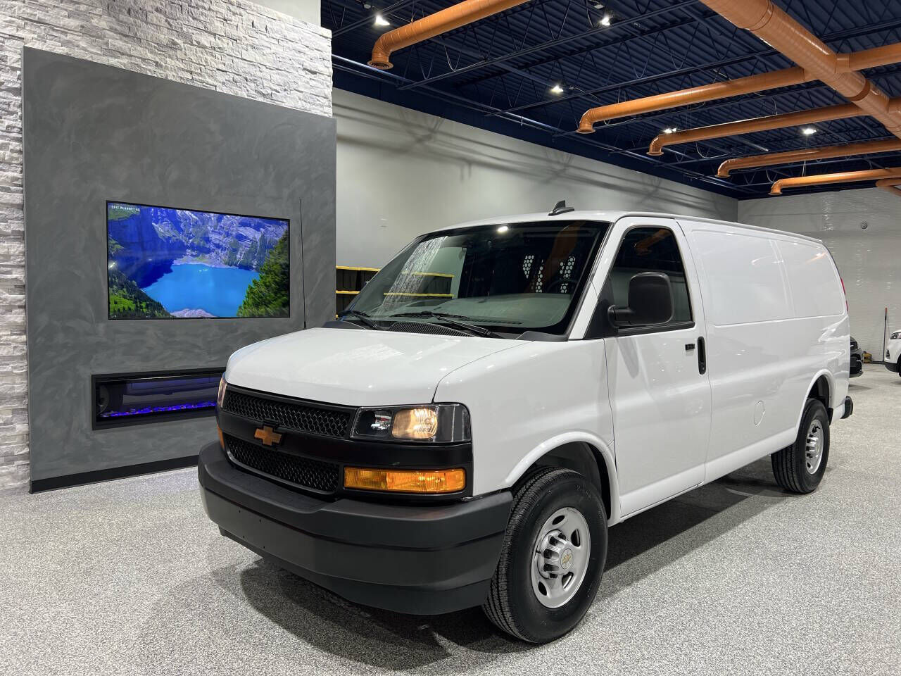 2024 CHEVROLET Express