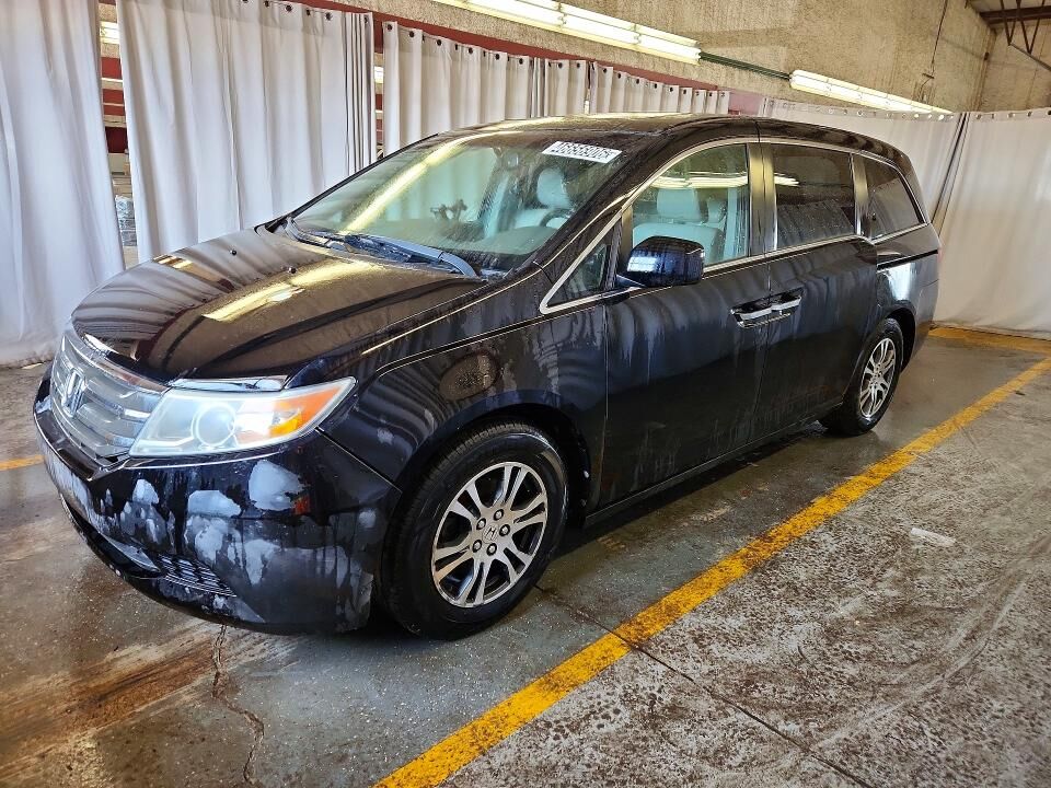 2013 HONDA Odyssey