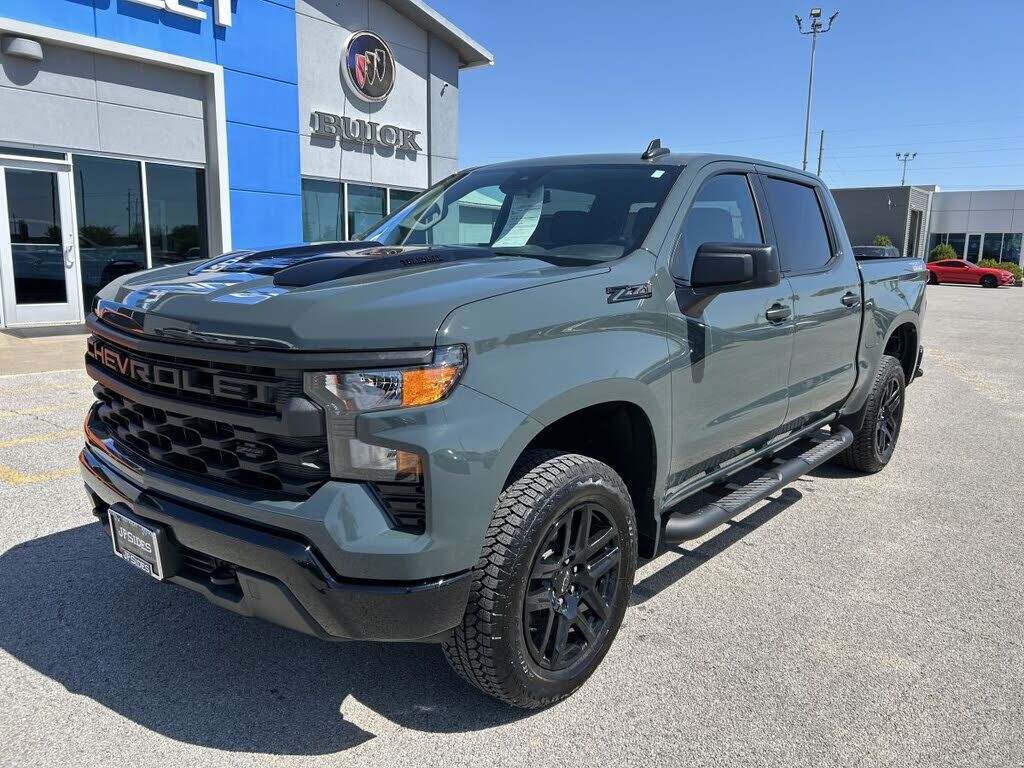 2025 CHEVROLET Silverado