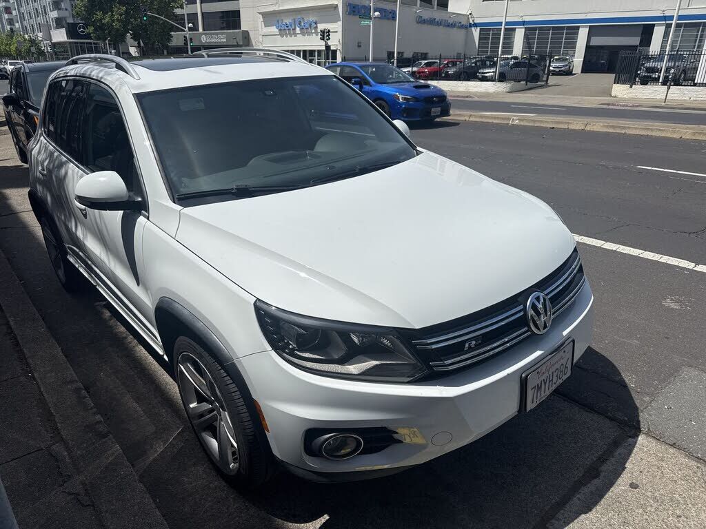 2015 VOLKSWAGEN Tiguan
