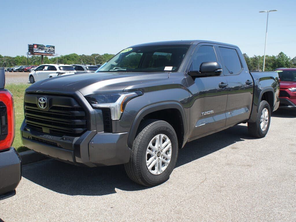 2024 TOYOTA Tundra