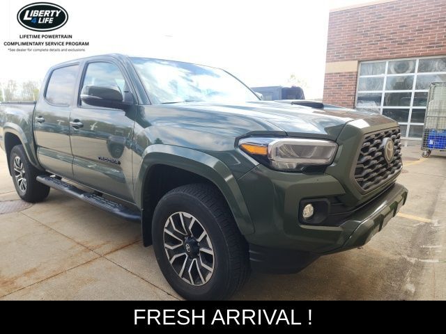 2021 TOYOTA Tacoma