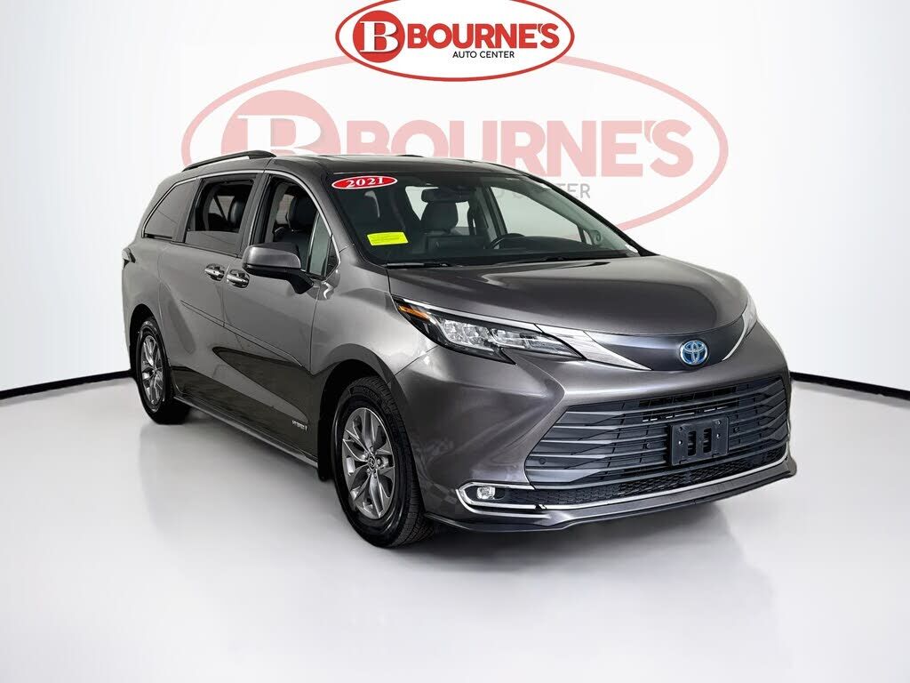 2021 TOYOTA Sienna