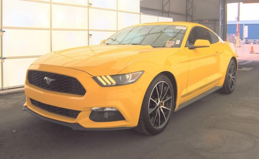 2017 FORD Mustang