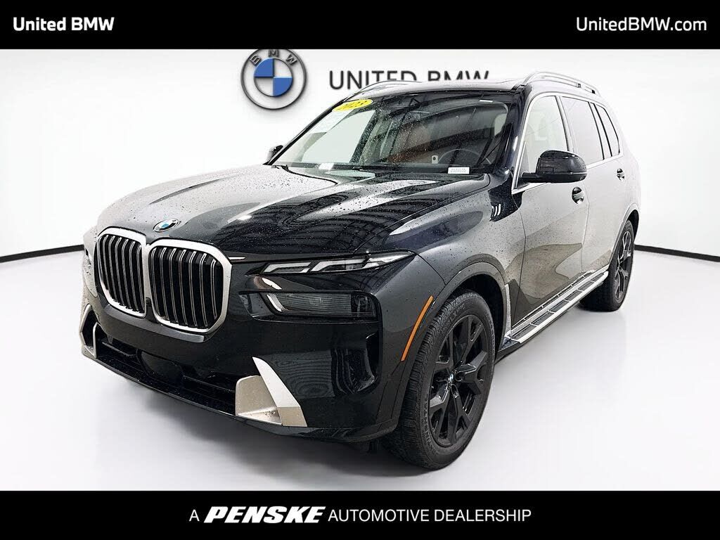 2023 BMW X7