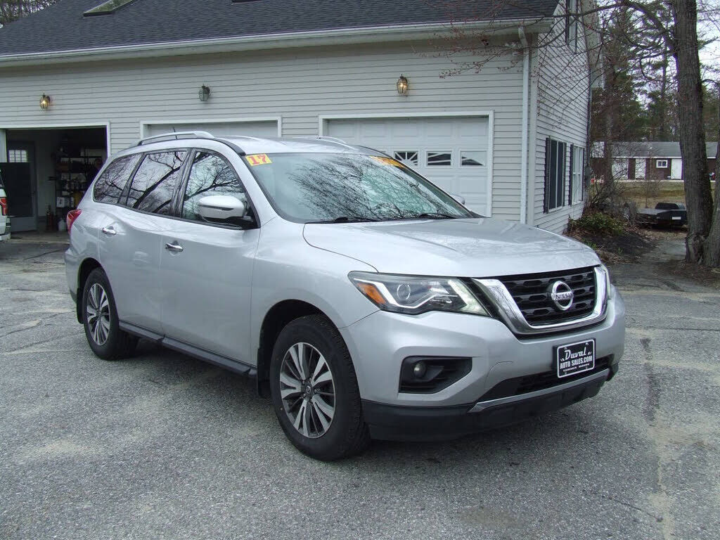 2017 NISSAN Pathfinder