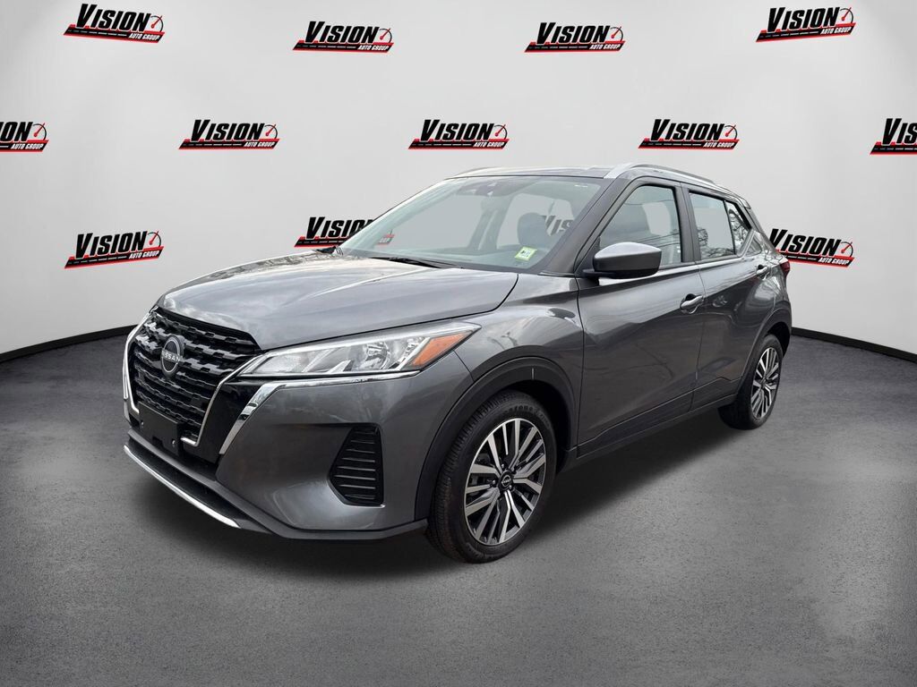 2024 NISSAN Kicks