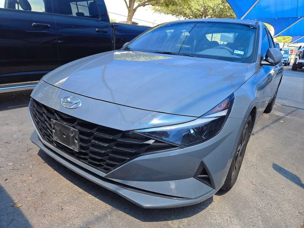 2021 HYUNDAI Elantra